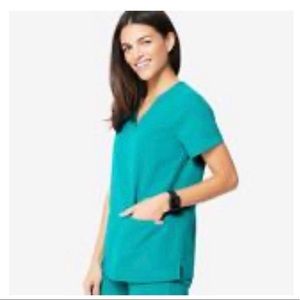 Figs teals women’s scrub set in small